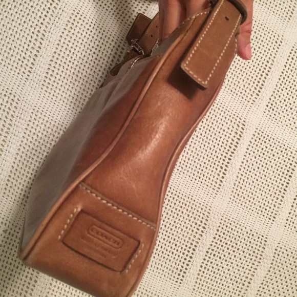 Fossil Leather Purse. 11” by 8” - Picture 7 of 10
